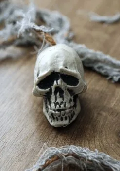 Yihai Skull Garland Decoration -Skeletons And Skulls Sales Shop skull garland halloween decoration alt 3