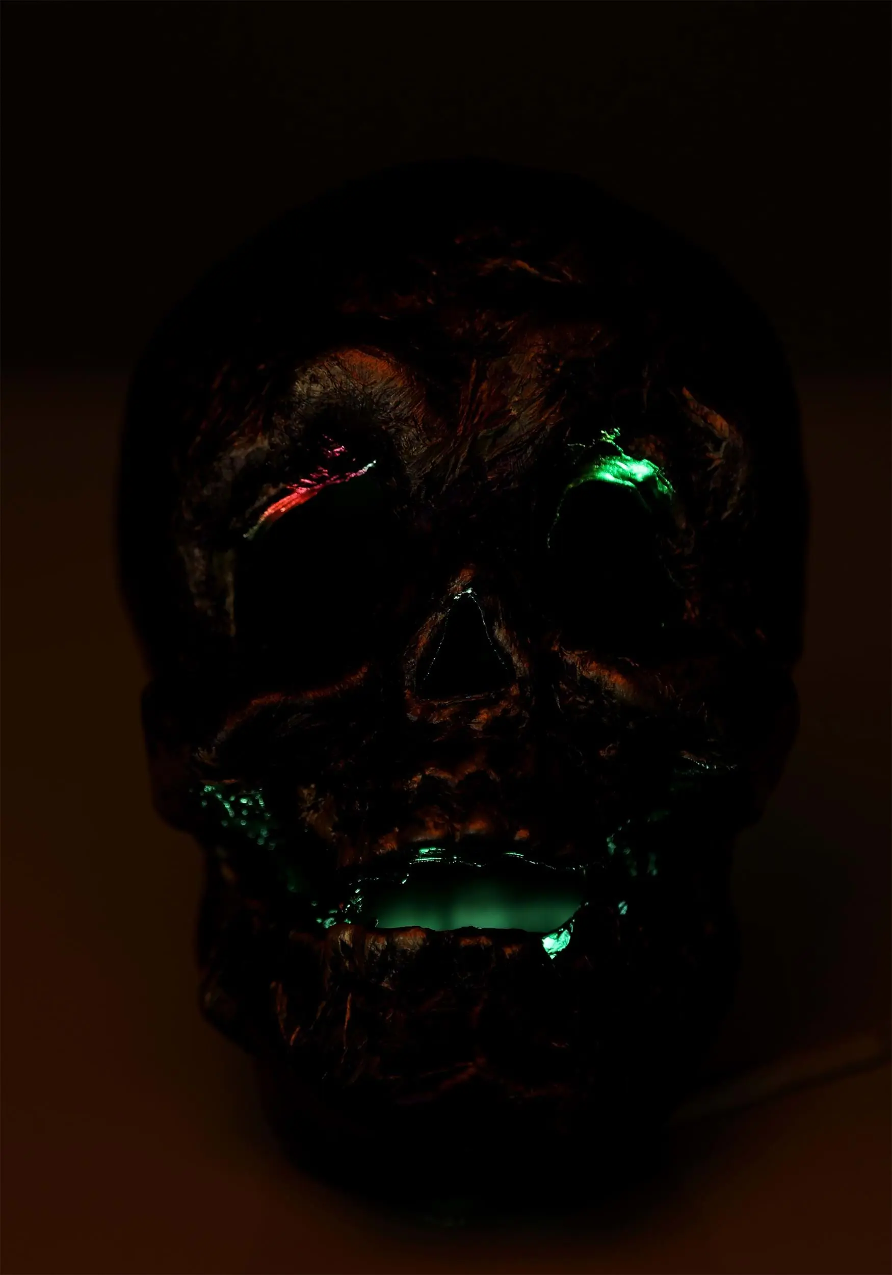 Yihai Skull With Color Changing LED Lights Decoration 5 Yihai Skull With Color Changing LED Lights Decoration - Image 3