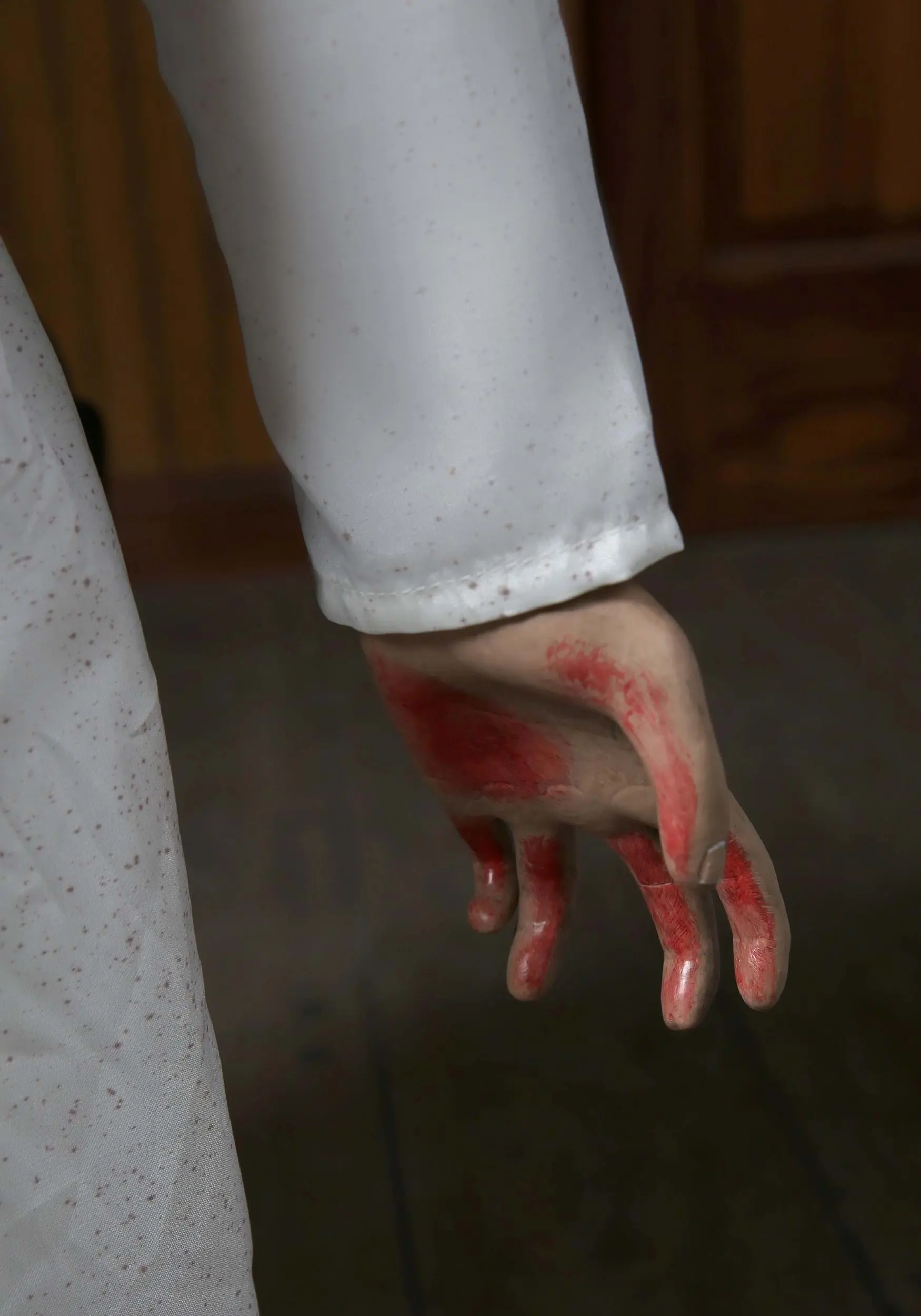 TRICK OR TREAT STUDIOS The Conjuring Collectors Annabelle Doll Prop 5 TRICK OR TREAT STUDIOS The Conjuring Collectors Annabelle Doll Prop - Image 3